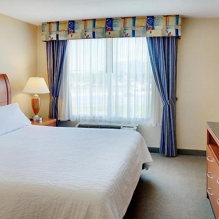 Hilton Garden Inn Toronto/Burlington Exterior foto